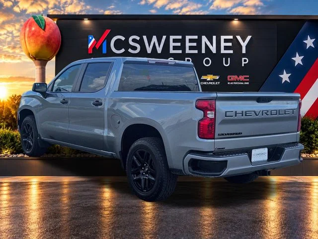 Used 2023 Gray Chevrolet Custom image 3