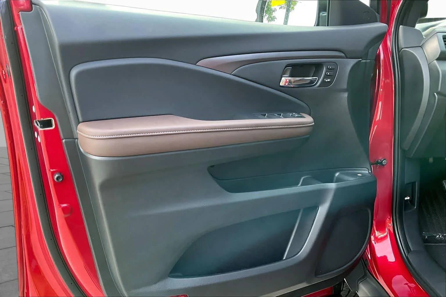 New 2026 Radiant Red Metallic II Honda RTL image 10