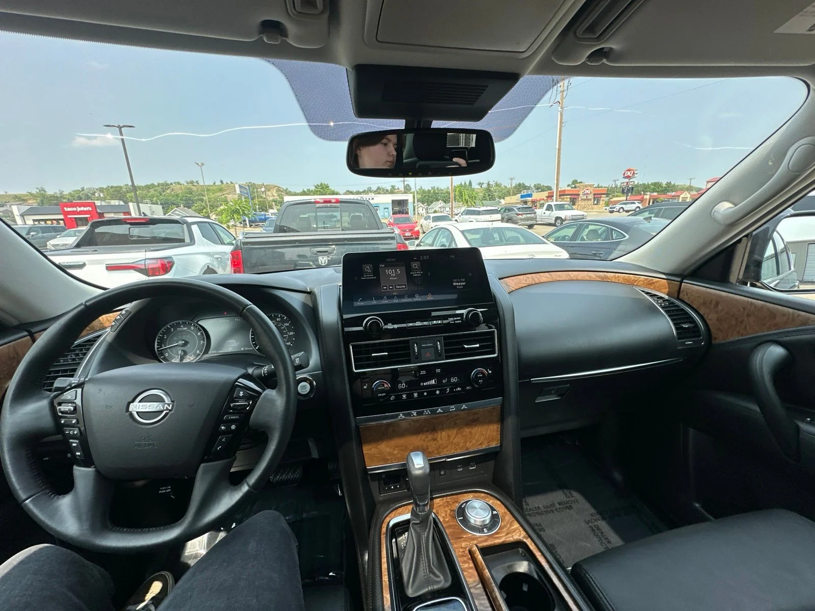 Used 2023 Blue Nissan SL image 51