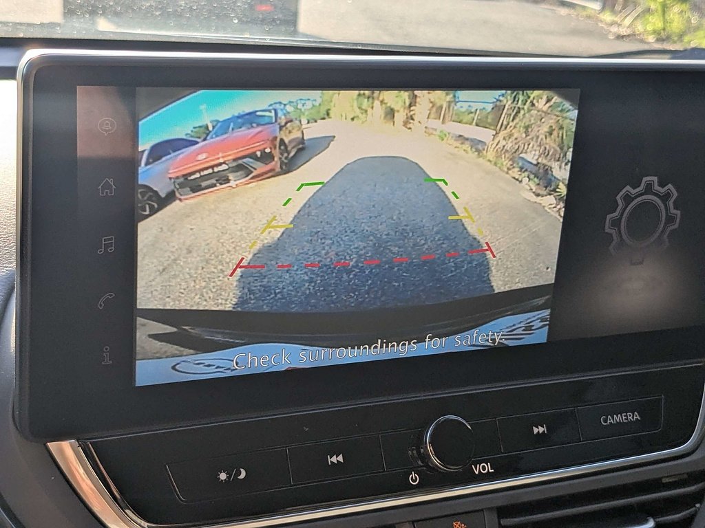 2025 Nissan Altima SR - Photo 21
