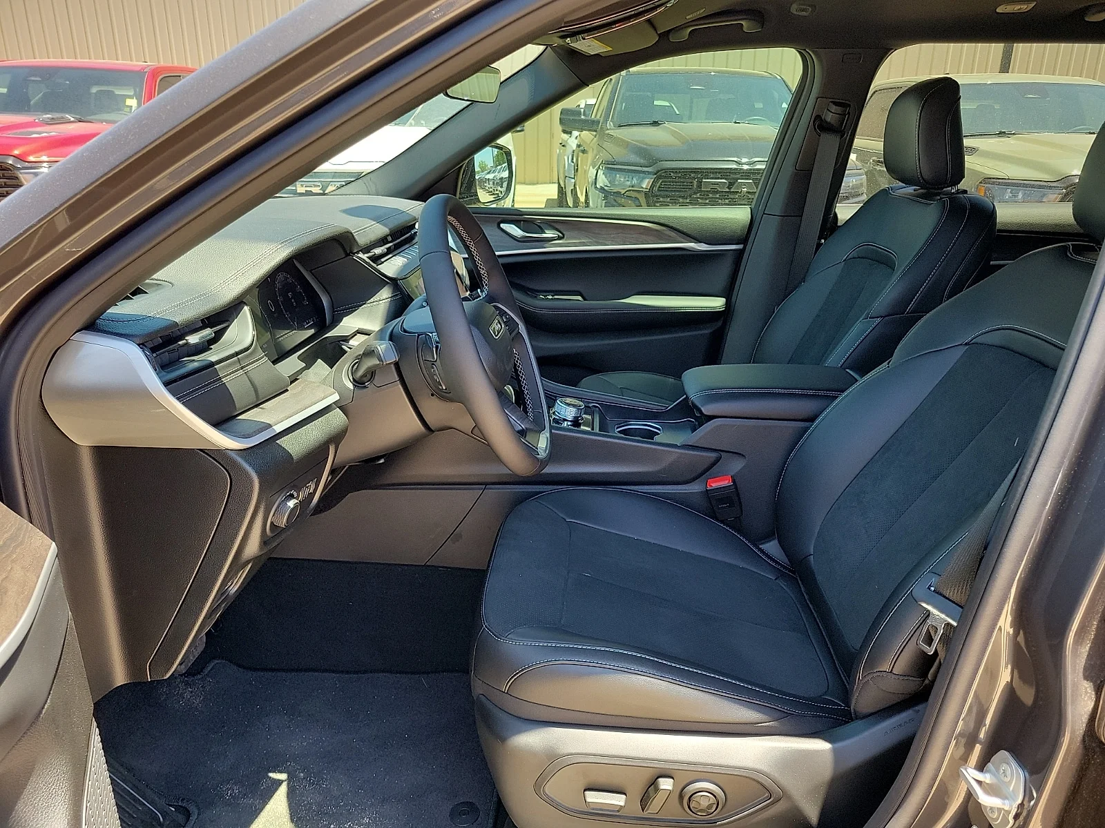 New 2026 PAS Baltic Grey Jeep L LAREDO ALTITUDE 4X4 image 12