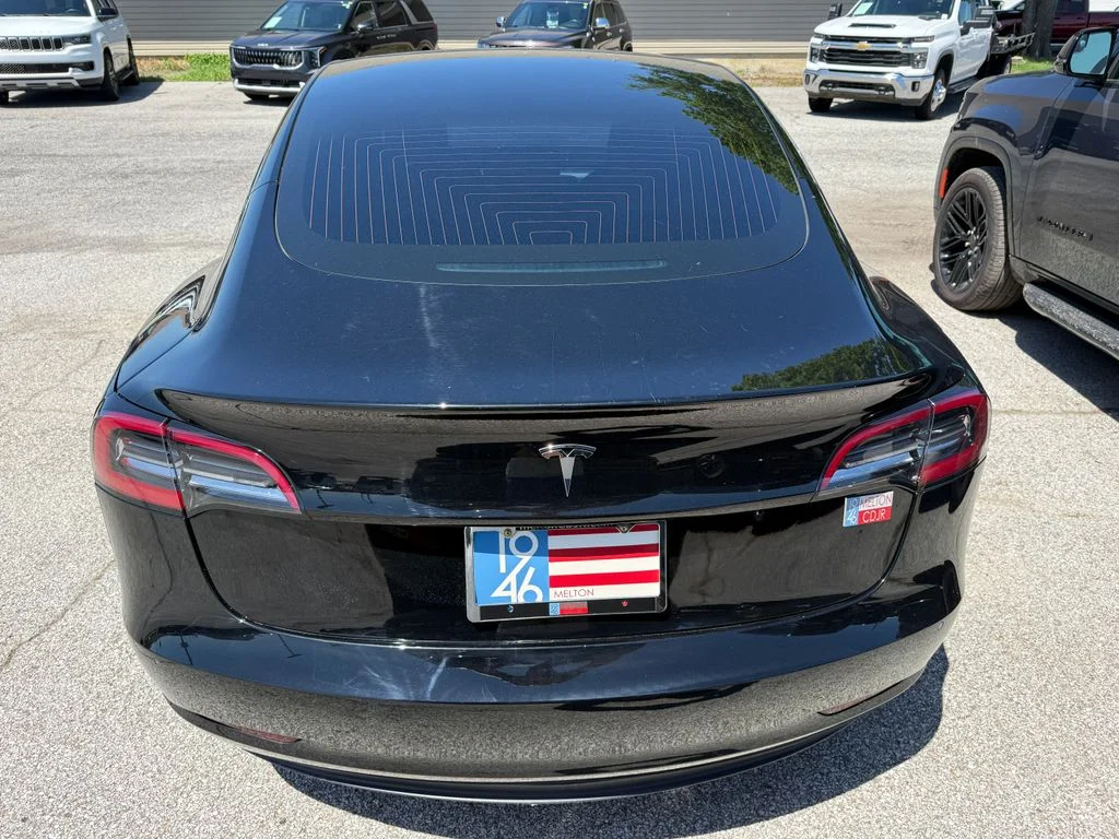 Used 2019 Black Tesla Standard Range Plus image 23