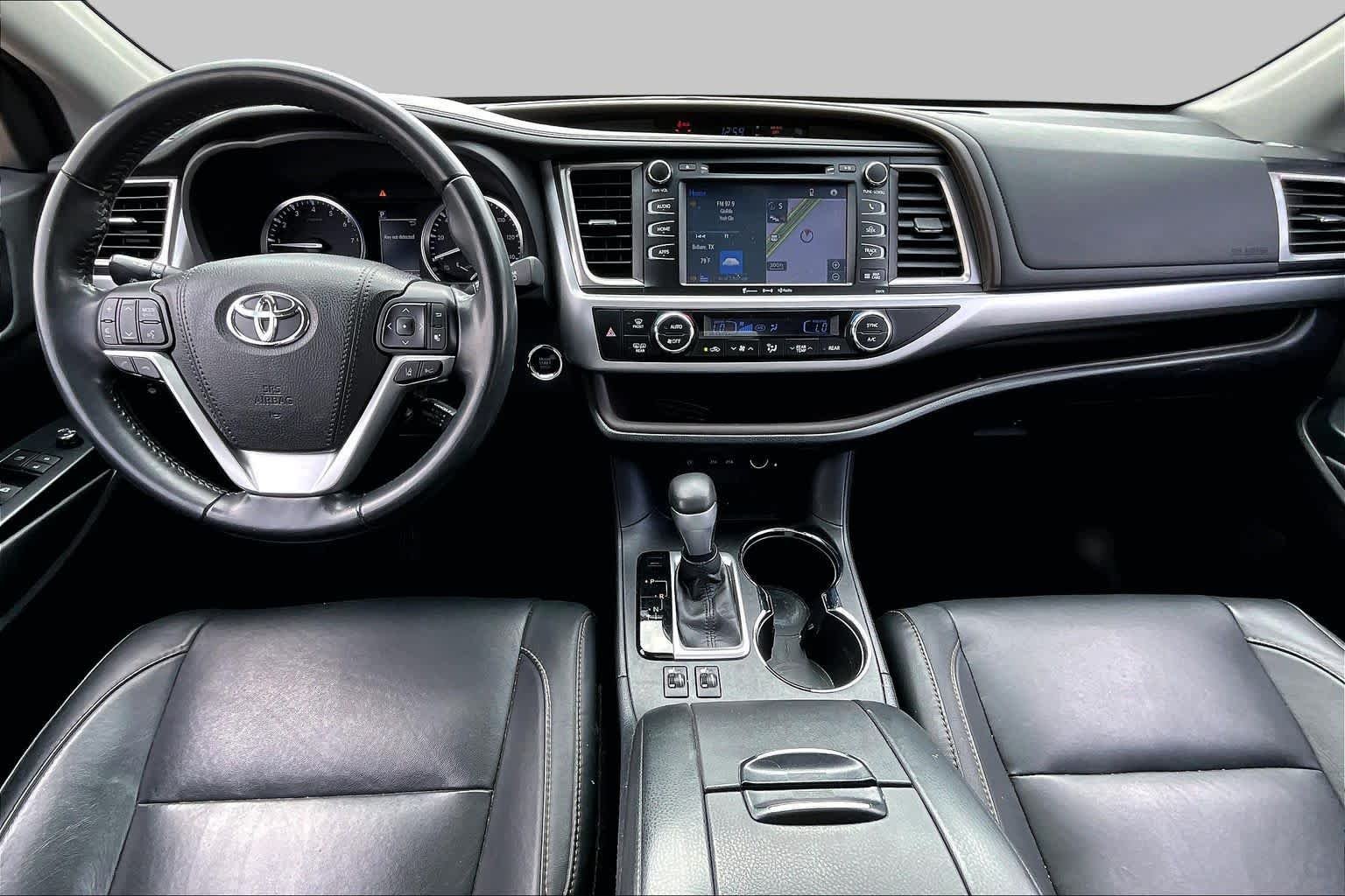 Used 2017 Midnight Black Metallic Toyota XLE image 14