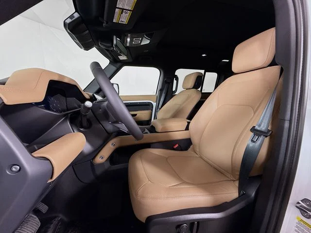 New 2026 Fuji White Land Rover X-Dynamic SE image 11