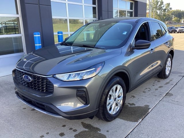 Used 2024 Gray Metallic Ford Active image 2