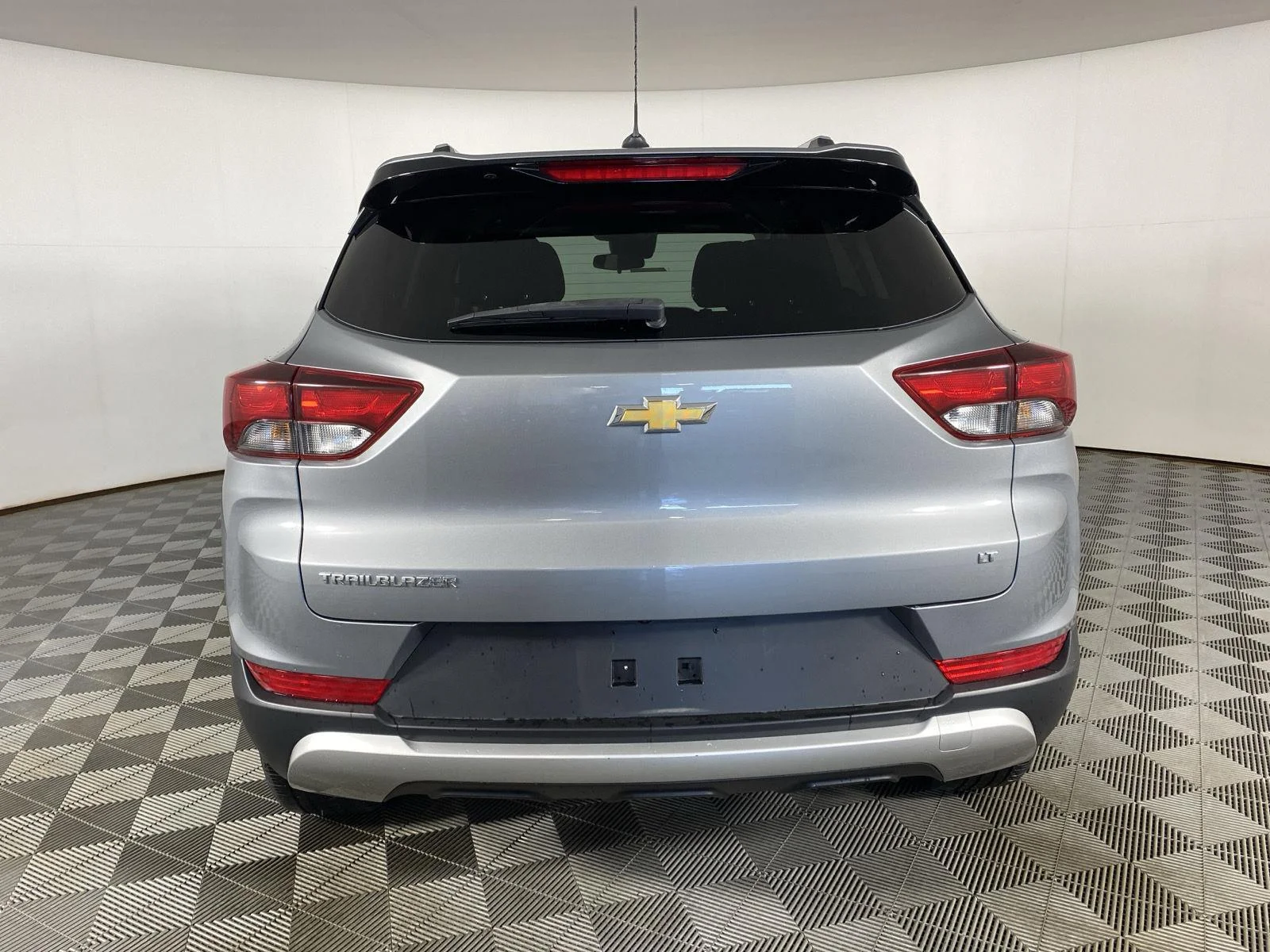 Used 2023 Sterling Gray Metallic Chevrolet LT image 6