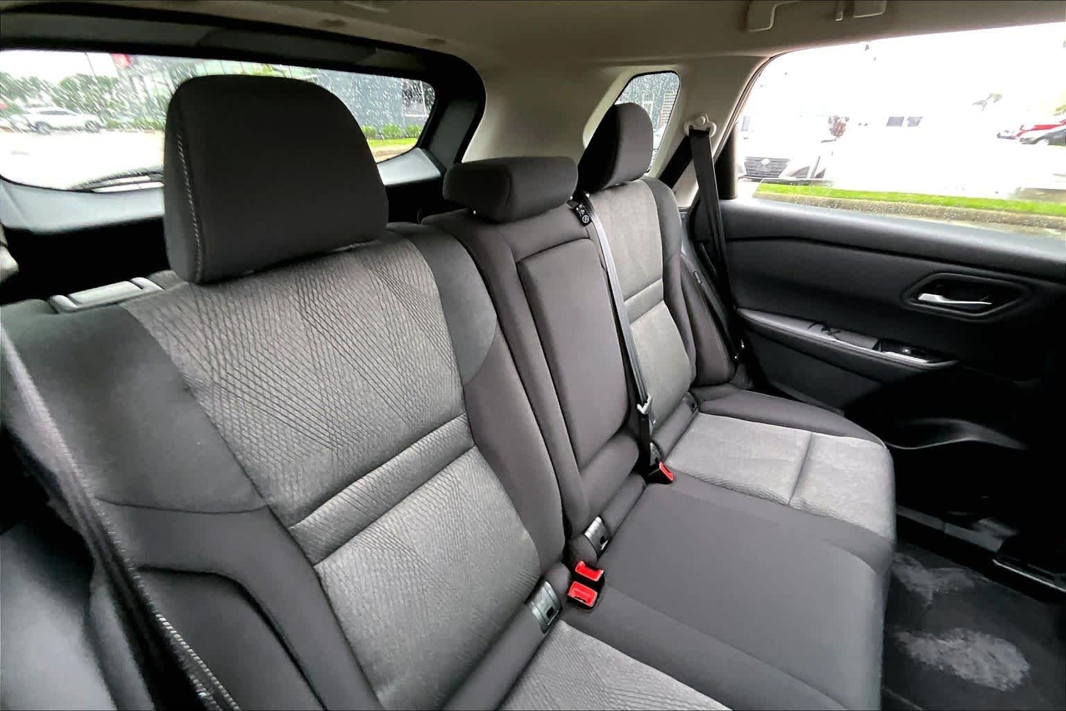 Used 2026 Scarlet Ember Tintcoat Nissan SV image 19