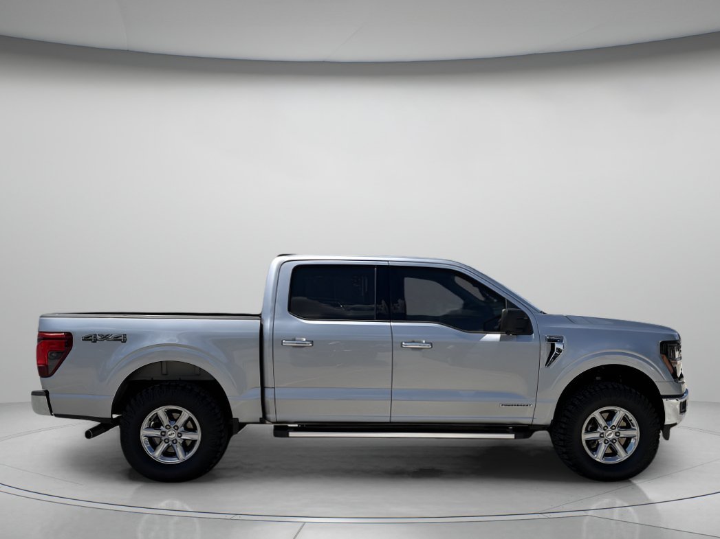 Used 2024 Silver Metallic Ford XLT image 2