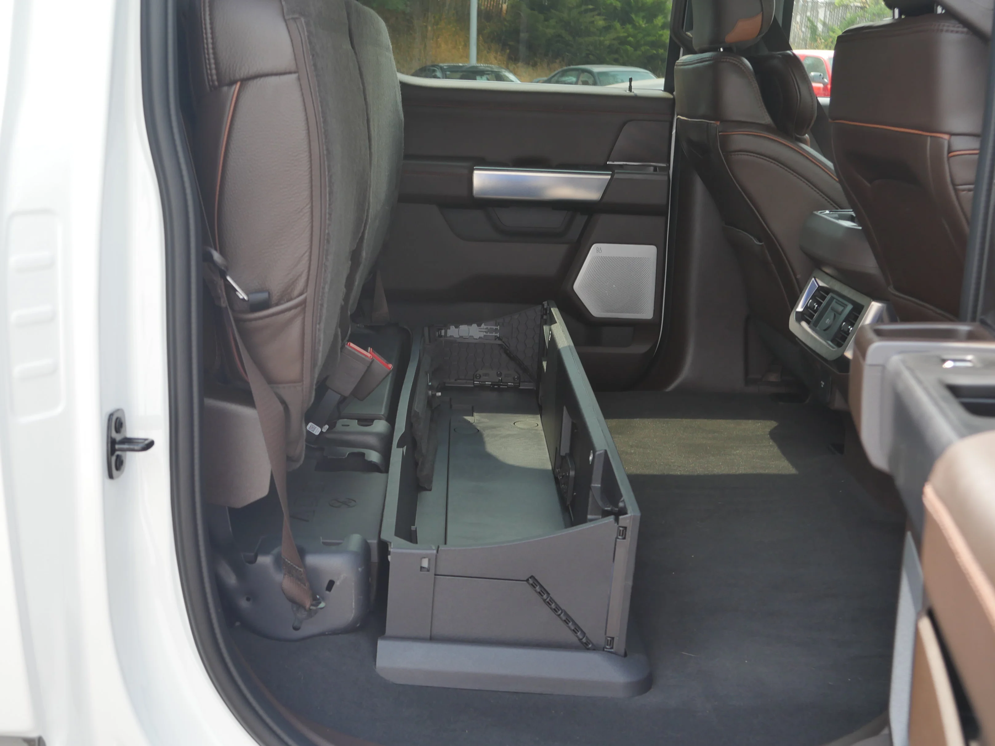 New 2026 STAR WHITE Ford King Ranch image 36