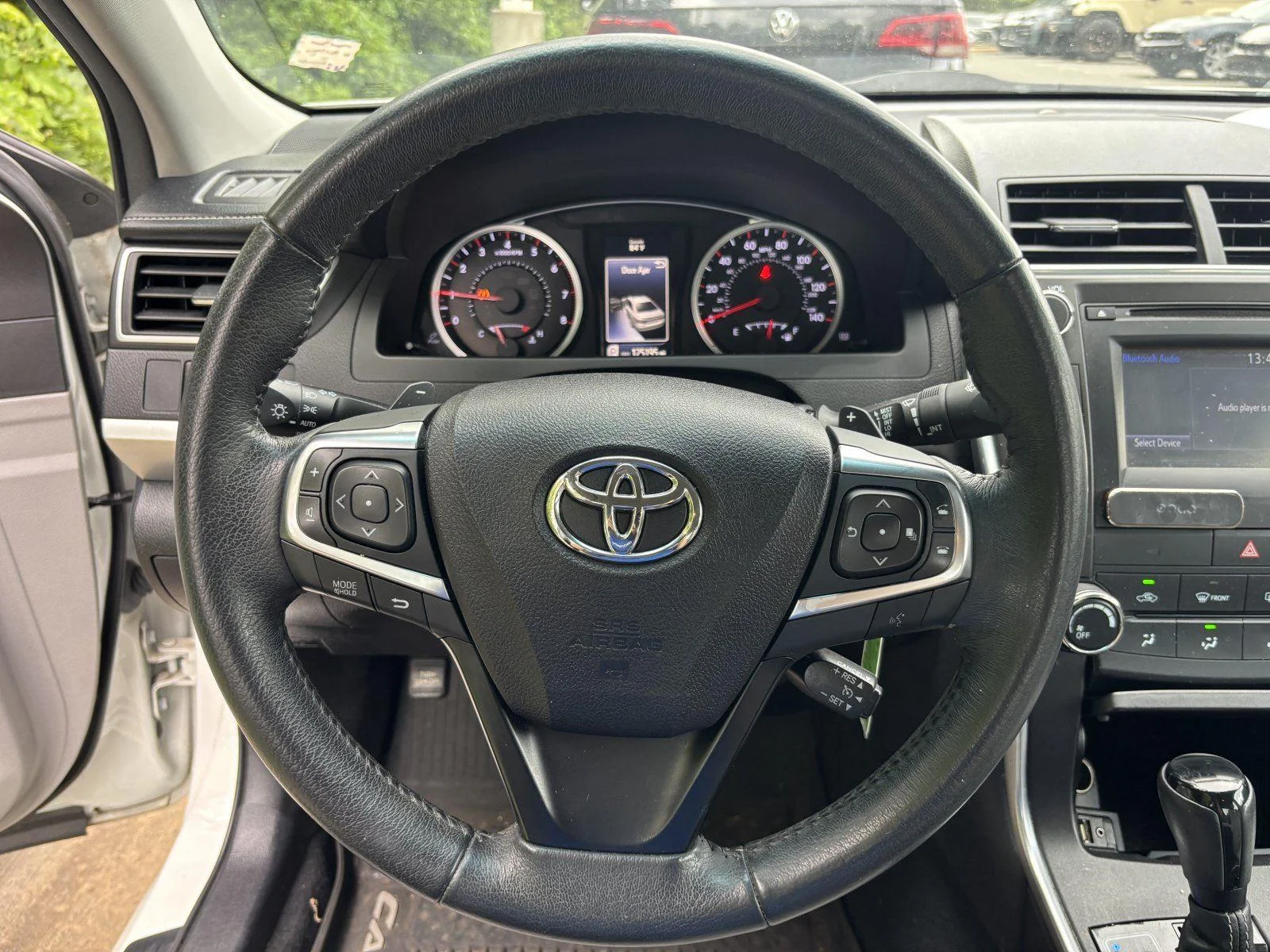 Used 2017 Blizzard Pearl Toyota SE image 13