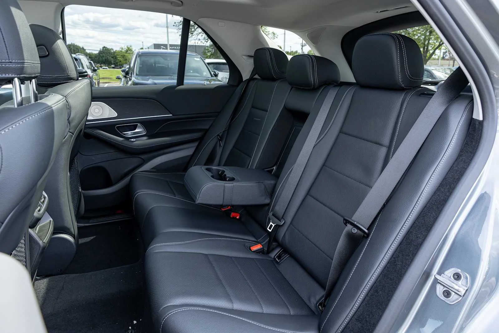 New 2026 Selenite Grey Metallic Mercedes-Benz GLE 450 image 28