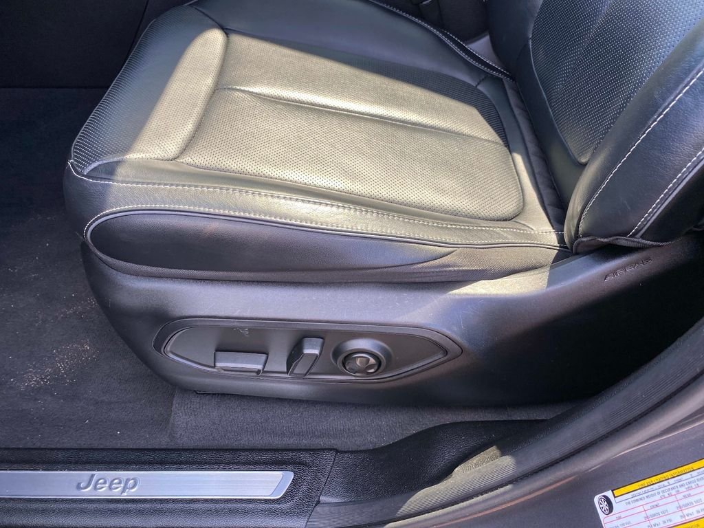 Used 2023 Gray Jeep Overland image 28