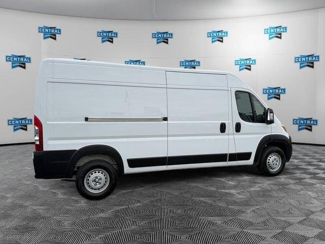 Used 2026 White RAM TRADESMAN image 5