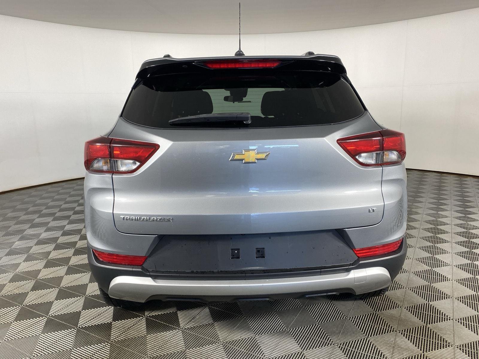 Used 2023 Sterling Gray Metallic Chevrolet LT image 6
