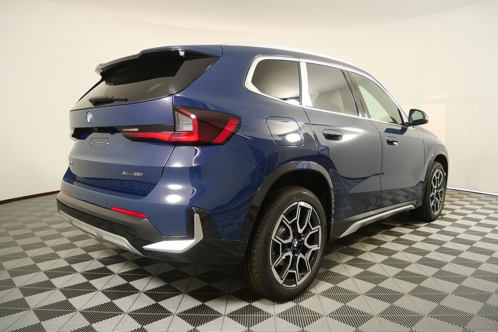 2026 BMW X1 28i - Photo 3