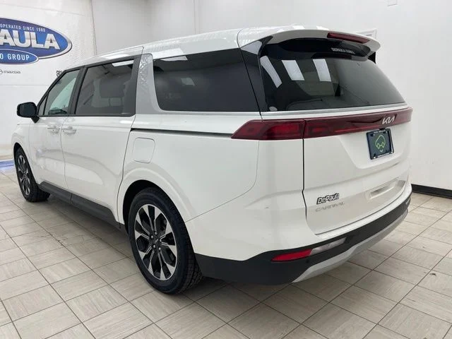 Certified Used 2024 White Kia  image 22