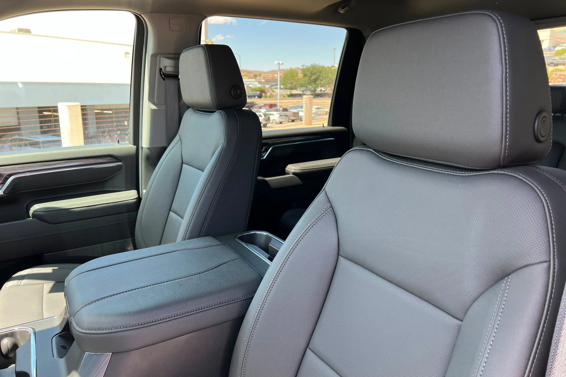 2026 Chevrolet Silverado 2500 HD LTZ - Photo 16