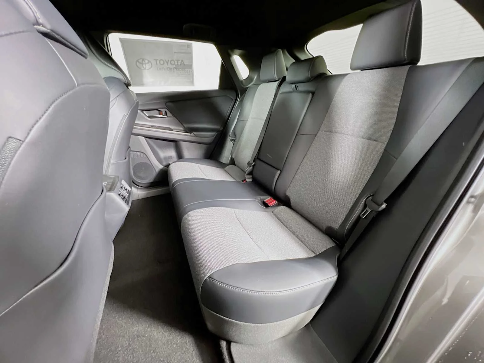 2026 Toyota bZ — photo 14