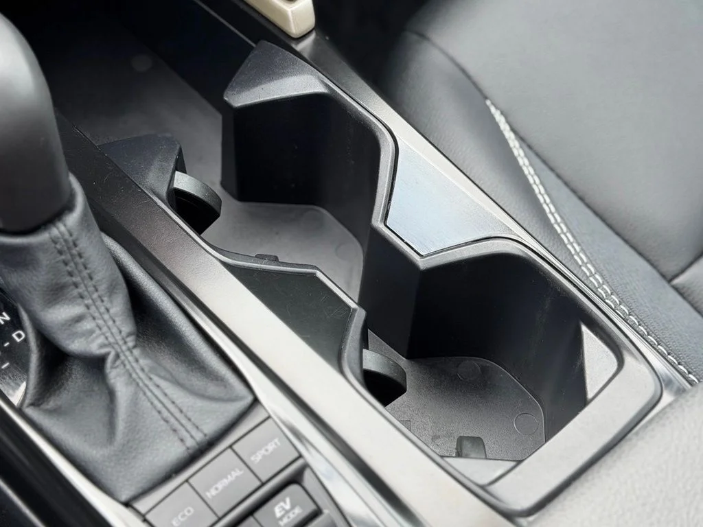 Used 2026  Toyota SE image 19