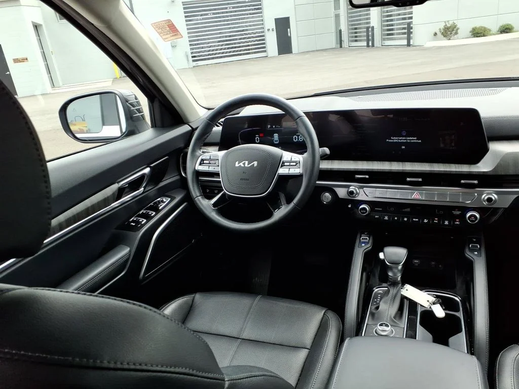 Used 2024 Black Kia EX image 16
