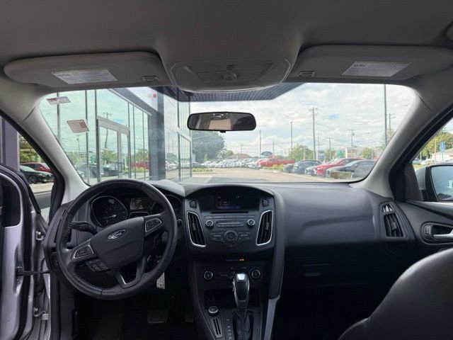 Used 2015 Silver Ford SE image 10