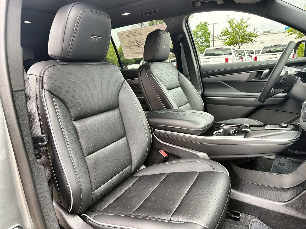 New 2026 Moonstone Gray Metallic Buick Sport Touring image 23