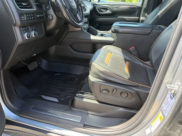 Used 2023 Sterling Metallic GMC AT4 image 9