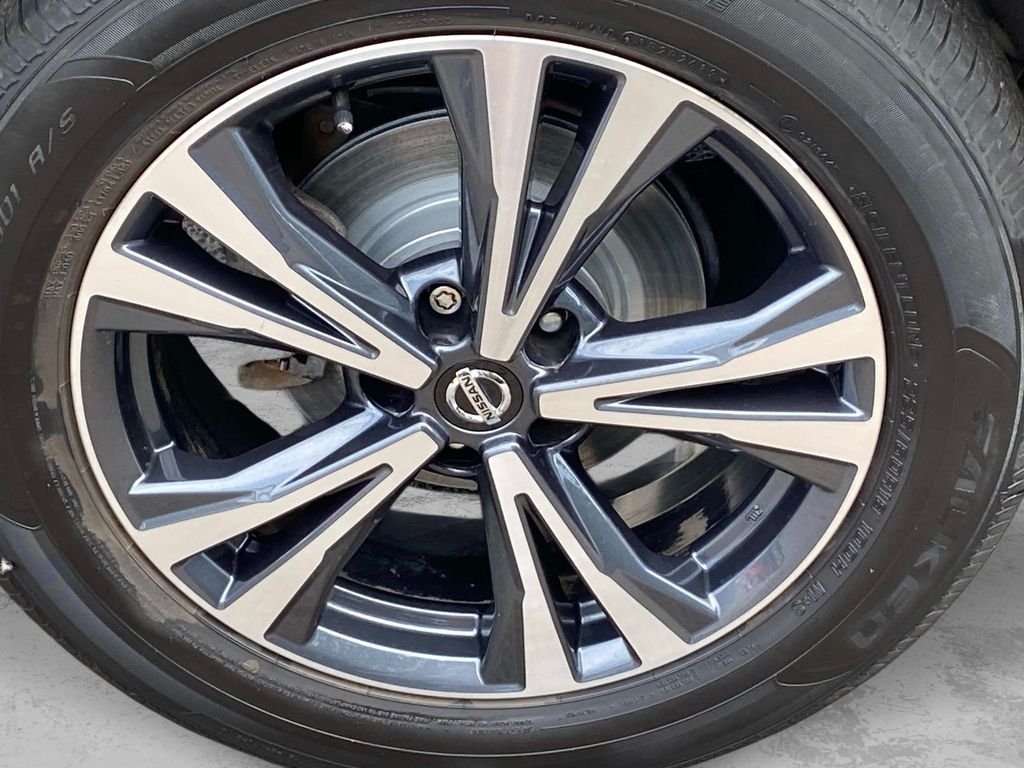 Used 2020 Silver Nissan SV image 27