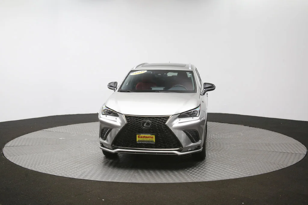 Used 2018  Lexus  image 49