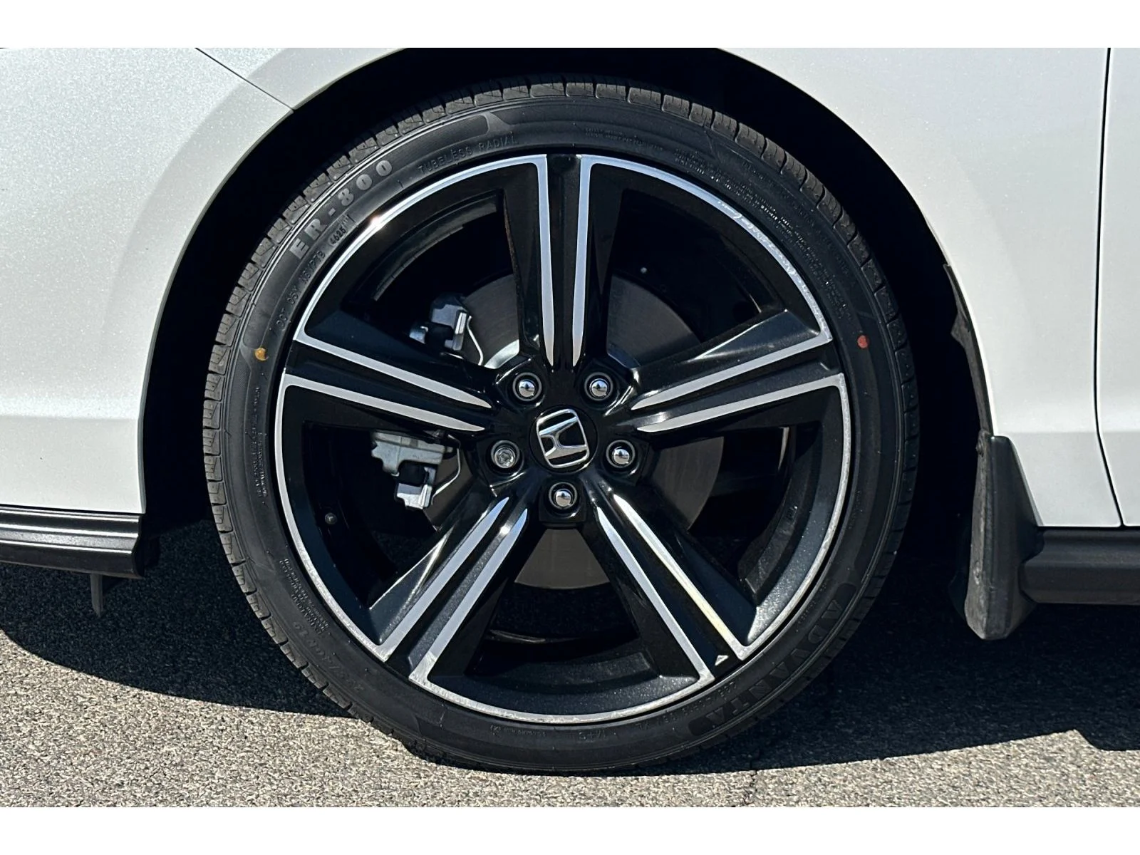 Used 2025 Platinum White Pearl Honda Sport image 46