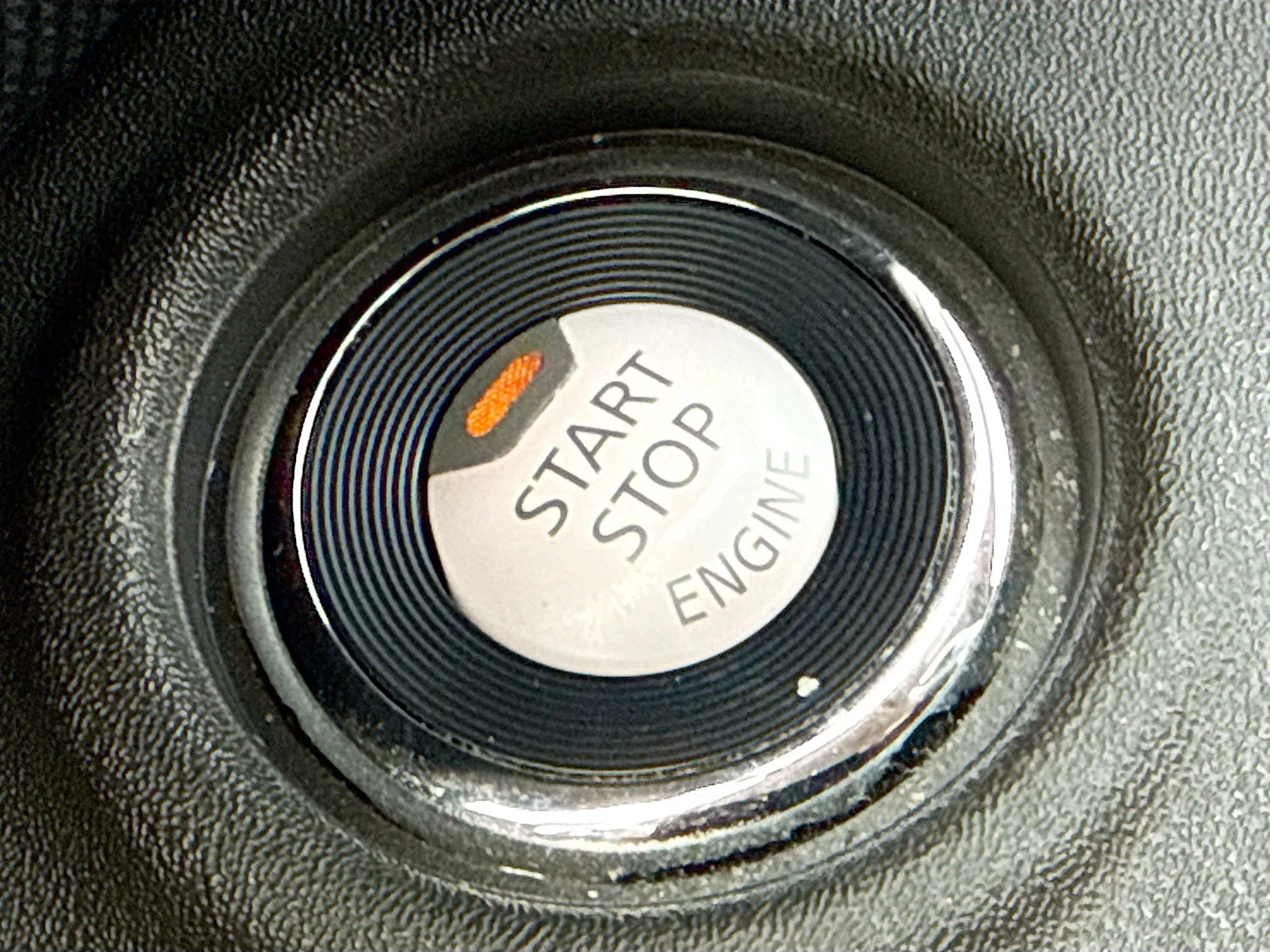 Used 2020 Arctic Blue Metallic Nissan SV image 33