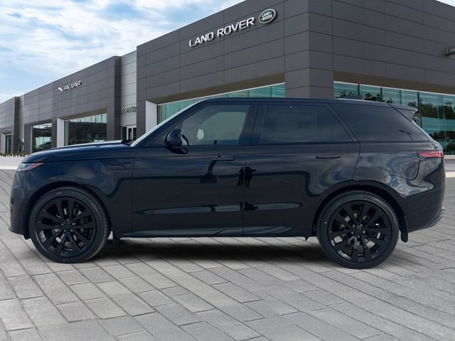 New 2026 Santorini Black Land Rover Dynamic SE image 2