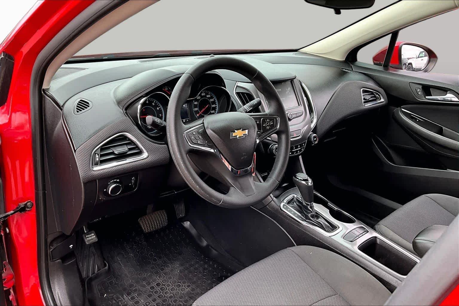 Used 2017 Red Chevrolet LT image 16