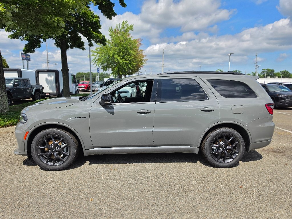 New 2026 Destroyer Gray Clear-Coat Exterior Paint Dodge GT Plus HEMI V8 image 9