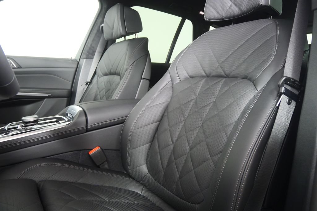 Used 2026 Brooklyn Grey Metallic BMW sDrive40i image 10