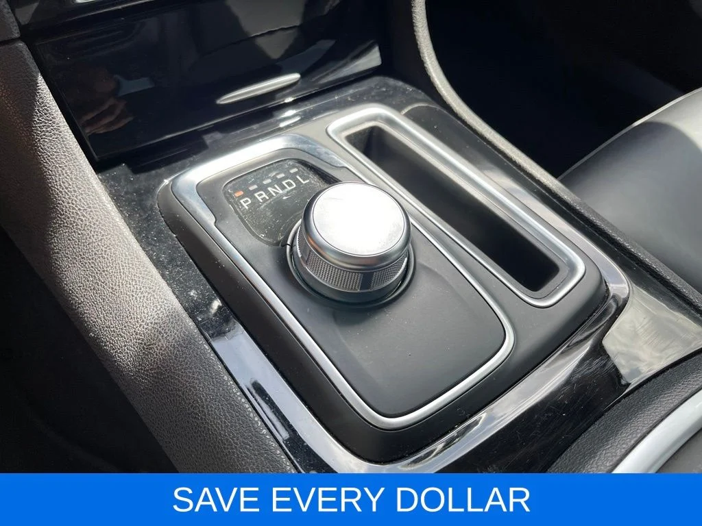 Used 2023 Black Chrysler Touring image 12