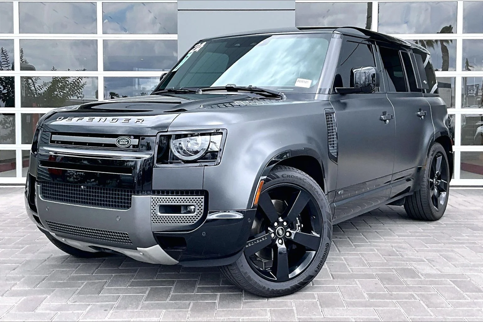 2024 Land Rover Defender 110 Carpathian Edition P525's photo