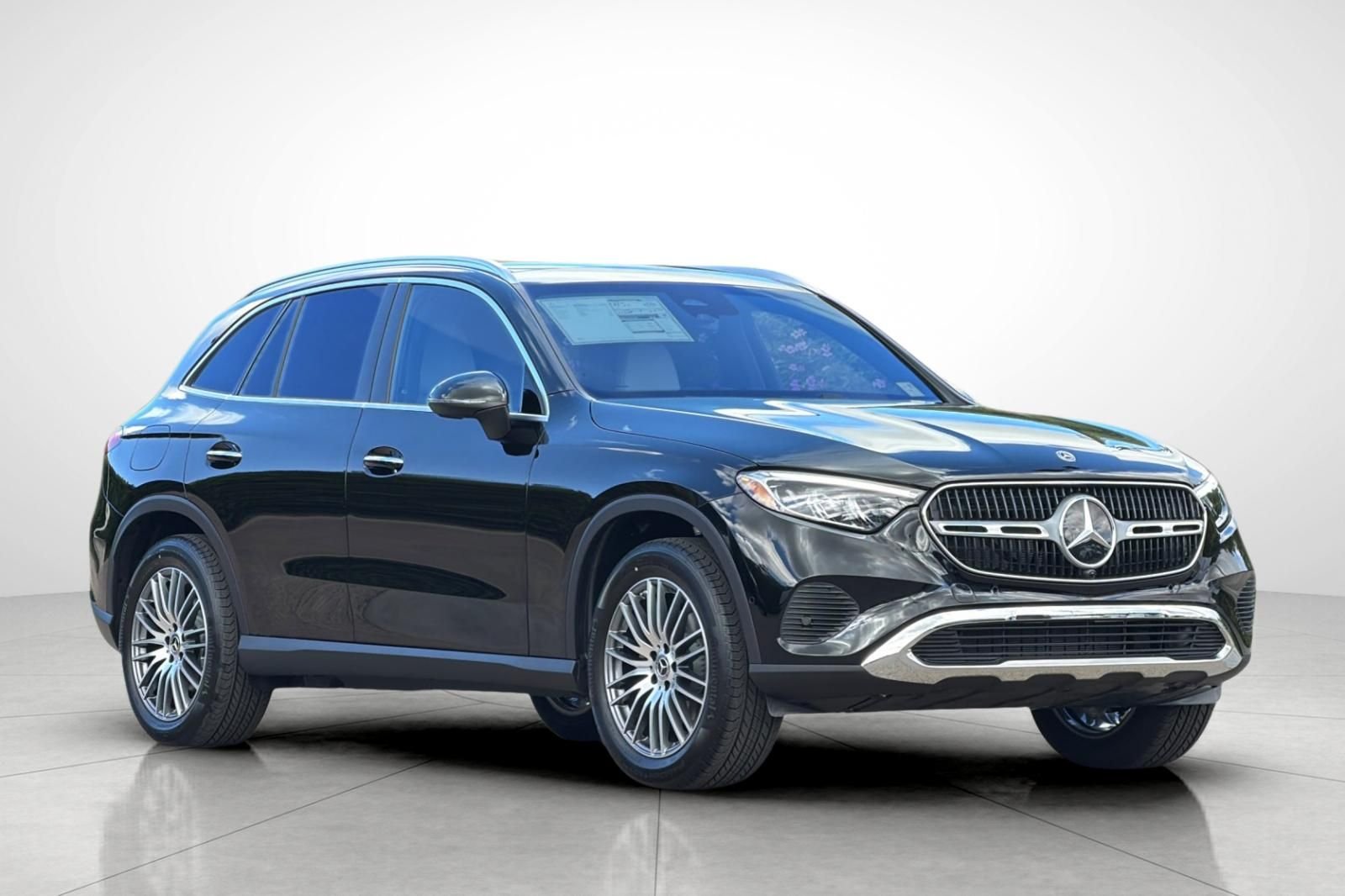 New 2026 Black Mercedes-Benz GLC 300 image 31
