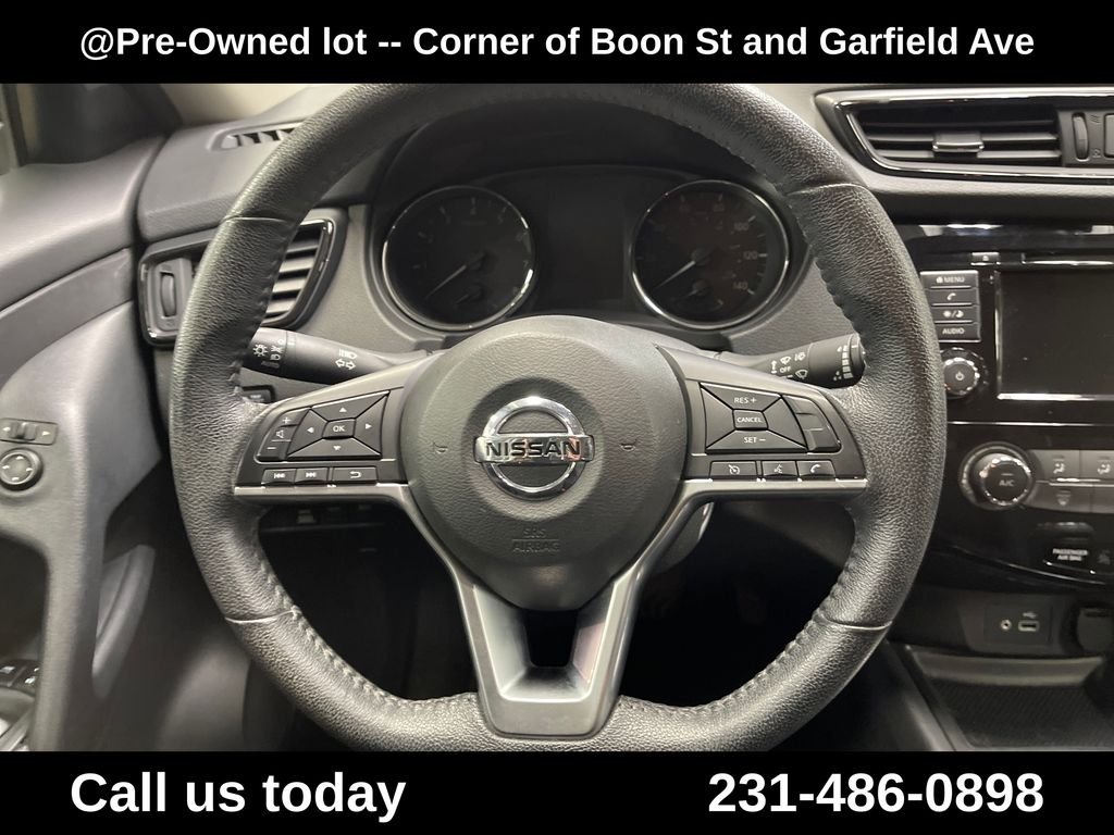 Used 2020 Gray Nissan S image 20