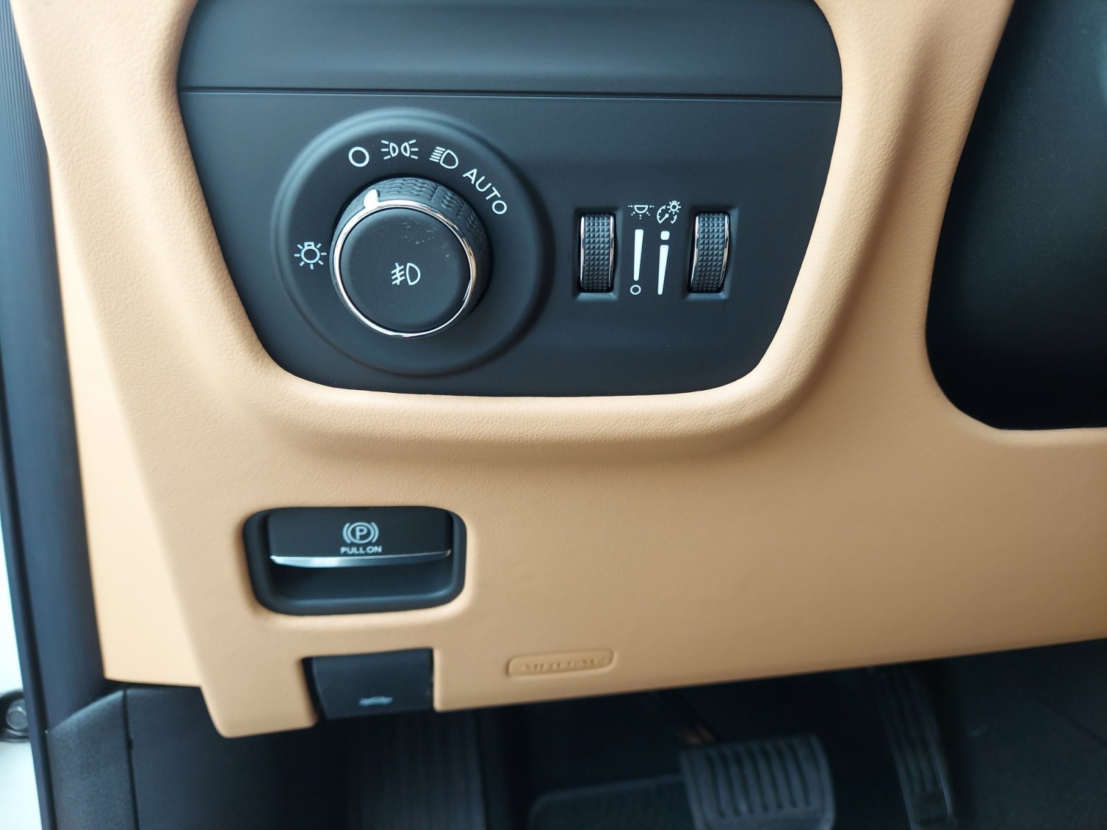 New 2026 Bright White Clearcoat Jeep Summit image 28