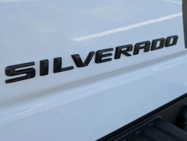 New 2026 Summit White Chevrolet Custom image 8