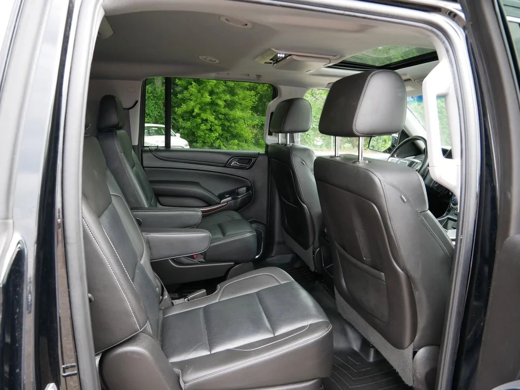 Used 2016 Black GMC SLT image 9