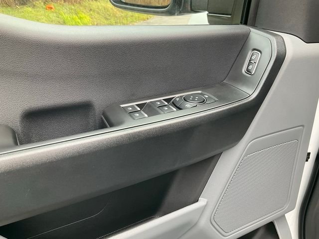 New 2026 Oxford White Ford F-350® XL image 18