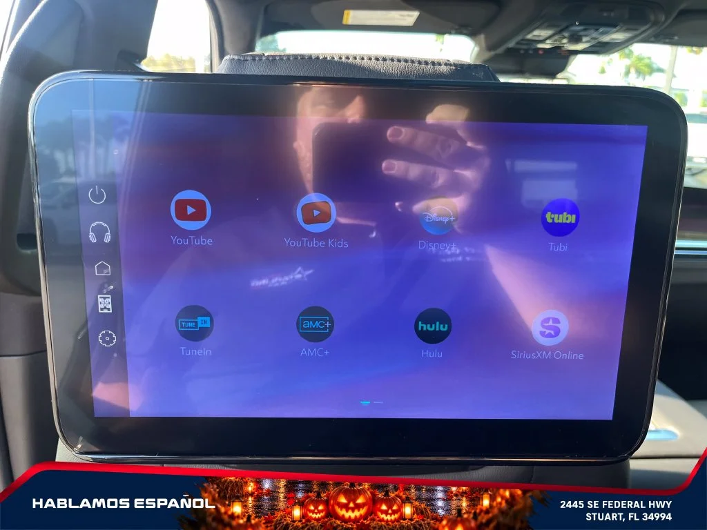 Used 2025 Black Raven Cadillac Premium Luxury image 32