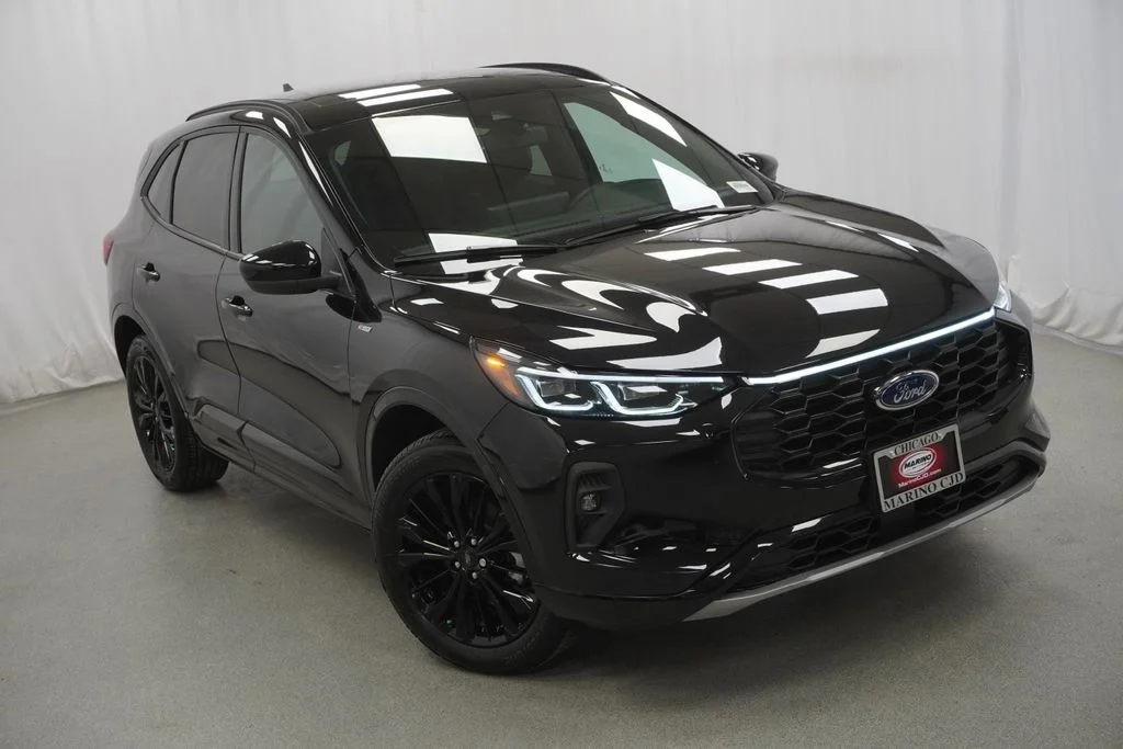 Used 2025 Black Ford ST-Line Elite image 9