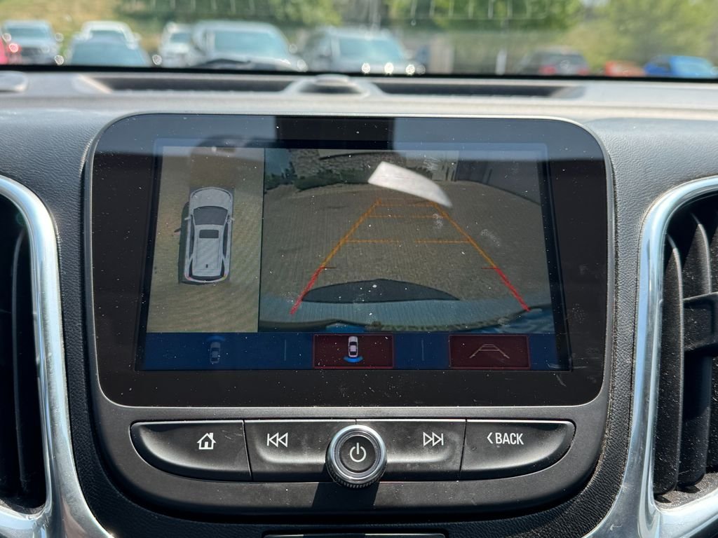 Used 2018 Summit White Chevrolet Premier image 16
