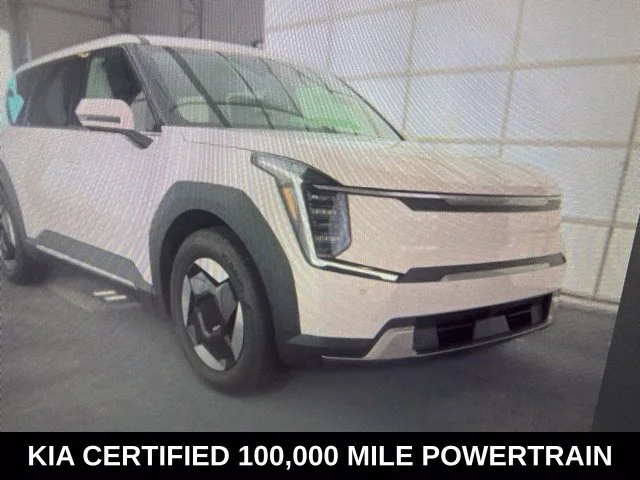 Used 2026 White Kia Light Long Range image 4