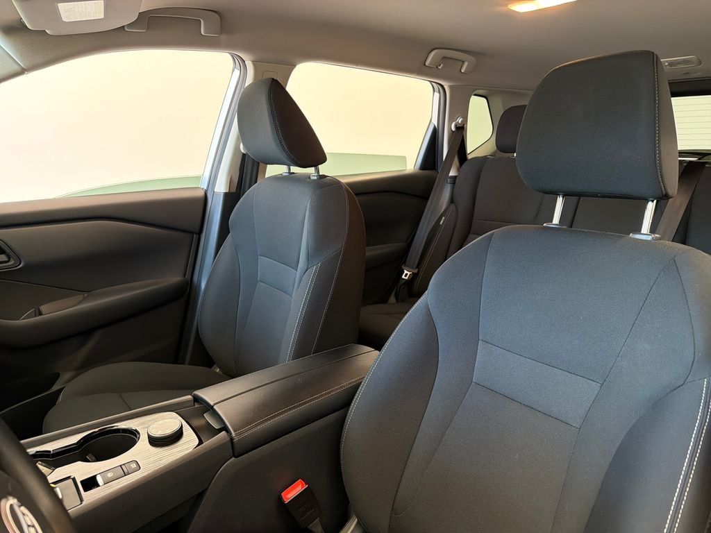 Used 2024 Silver Nissan S image 15
