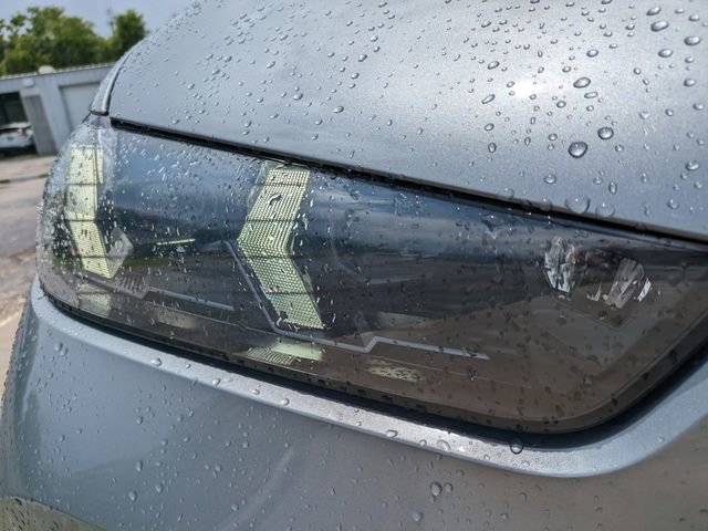 Used 2024 Skyscraper Grey Metallic BMW sDrive40i image 10