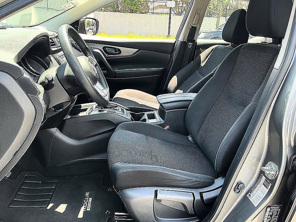 Used 2021 Gun Metallic Nissan S image 12